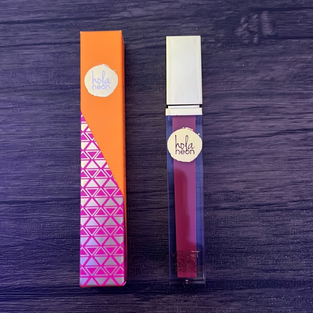 Hola Neon Liquid Lipstick